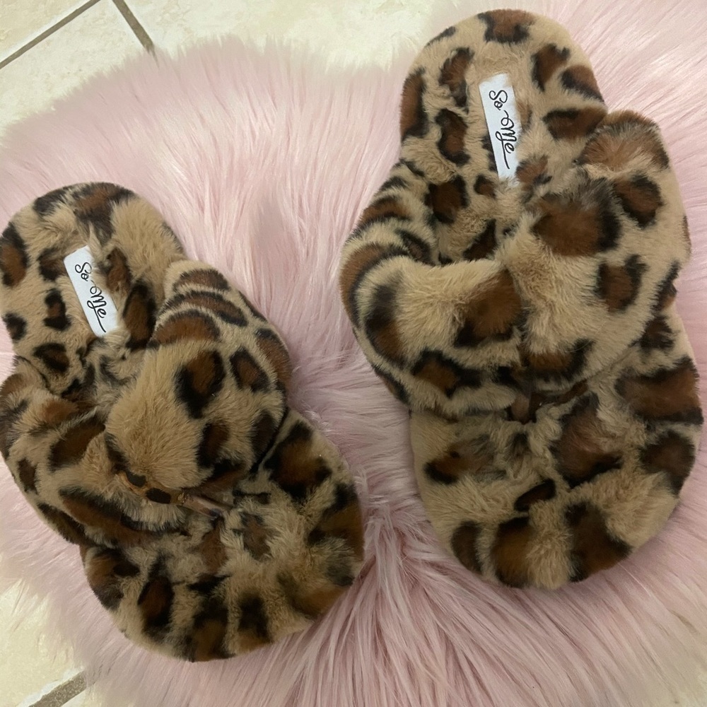 So Me Cheetah Print Slippers